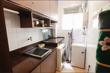 Apartamento à venda com 72m², 3 quartos e 1 vagaÁrea de Serviço