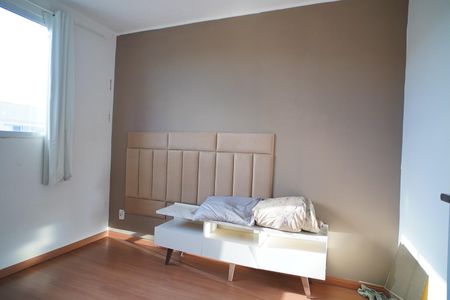 Quarto 1 de apartamento para alugar com 2 quartos, 60m² em Santa Fé, Porto Alegre