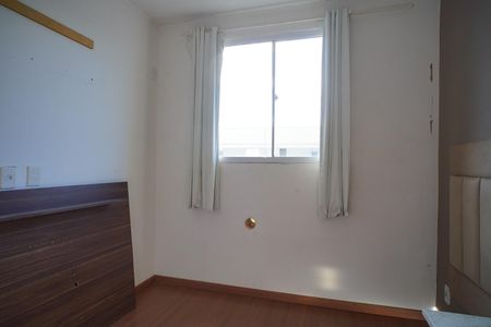 Quarto 1 de apartamento para alugar com 2 quartos, 60m² em Santa Fé, Porto Alegre