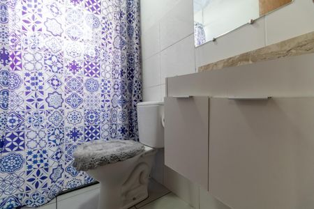 Apartamento para alugar com 44m², 2 quartos e sem vagaBanheiro