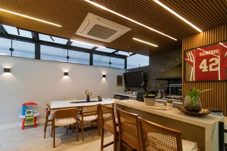 Apartamento à venda com 140m², 2 quartos e 2 vagasÁrea gourmet