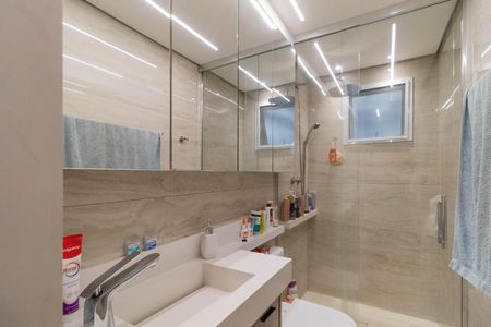 Apartamento à venda com 140m², 2 quartos e 2 vagasBanheiro da Suíte