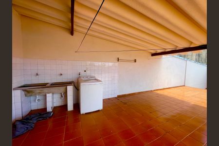 Casa para alugar com 258m², 3 quartos e 6 vagasÁrea de Serviço