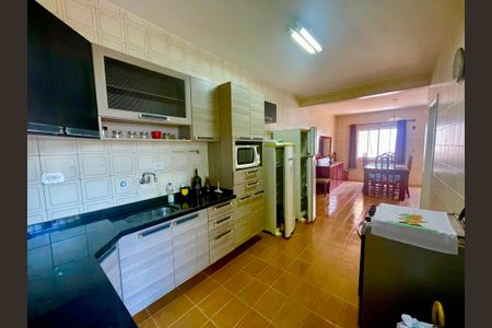 Casa para alugar com 258m², 3 quartos e 6 vagasCozinha