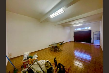 Casa para alugar com 258m², 3 quartos e 6 vagasGaragem