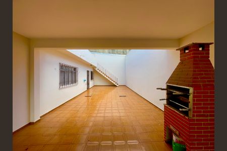 Casa para alugar com 258m², 3 quartos e 6 vagasChurrasqueira