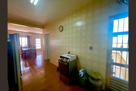 Casa para alugar com 258m², 3 quartos e 6 vagasCozinha