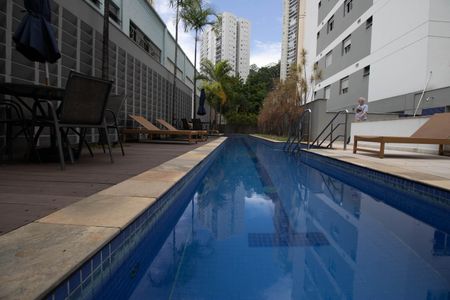 Apartamento para alugar com 67m², 2 quartos e sem vagaÁrea comum - Piscina