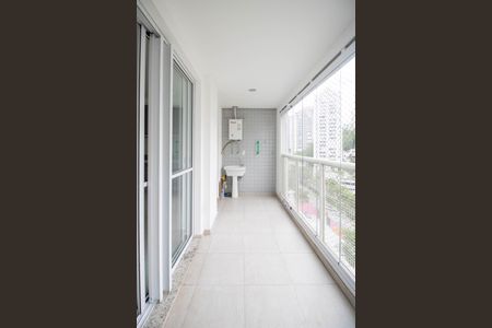 Apartamento para alugar com 67m², 2 quartos e sem vagaVaranda área de serviço