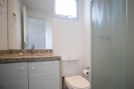 Apartamento para alugar com 67m², 2 quartos e sem vagaBanheiro