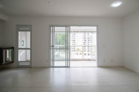 Apartamento para alugar com 67m², 2 quartos e sem vagaSala
