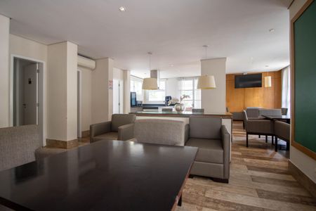 Apartamento para alugar com 67m², 2 quartos e sem vagaÁrea comum - Salão de festas