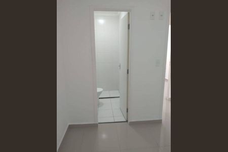 Casa de Condomínio para alugar com 2 quartos, 68m² em Jardim Colonia, Jacareí