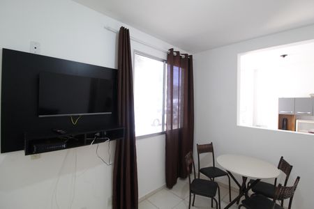 Sala de apartamento para alugar com 2 quartos, 45m² em Gávea, Uberlândia
