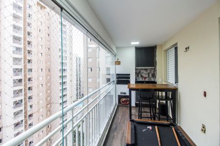 Varanda gourmet de apartamento à venda com 4 quartos, 105m² em Jardim Tupanci, Barueri