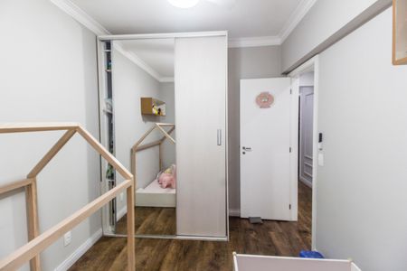 Apartamento à venda com 105m², 4 quartos e 2 vagasQuarto 3