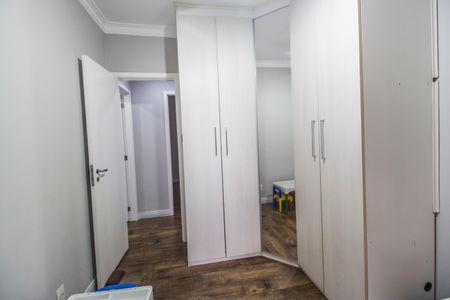 Apartamento à venda com 105m², 4 quartos e 2 vagasQuarto 2