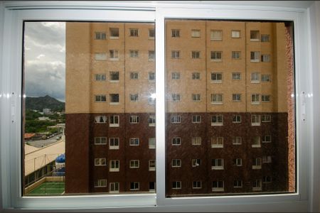 Sala - janela de apartamento para alugar com 2 quartos, 35m² em Jardim Bandeirantes, São Paulo