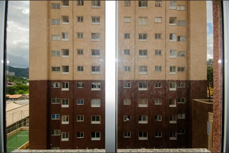 Apartamento para alugar com 35m², 2 quartos e sem vagaQuarto 1 - janela