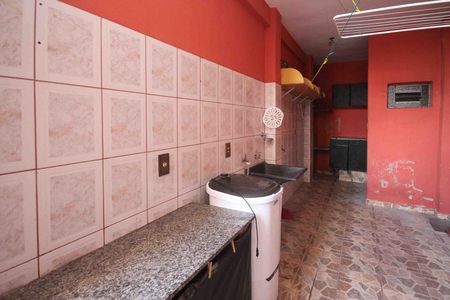 Casa para alugar com 80m², 2 quartos e sem vaga