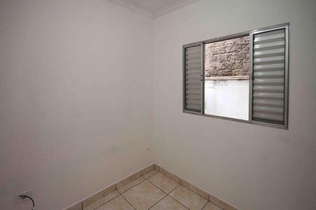 Casa para alugar com 80m², 2 quartos e sem vaga