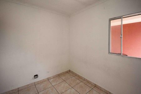 Casa para alugar com 80m², 2 quartos e sem vaga