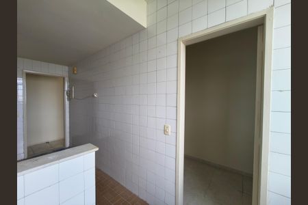 Apartamento à venda com 70m², 2 quartos e 1 vagaÁrea de Serviço