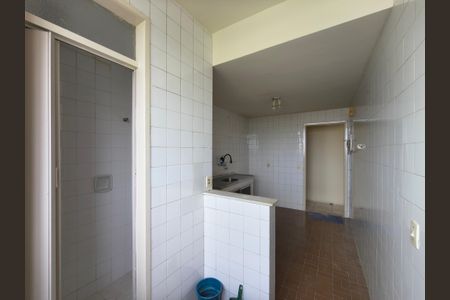 Apartamento à venda com 70m², 2 quartos e 1 vagaÁrea de Serviço