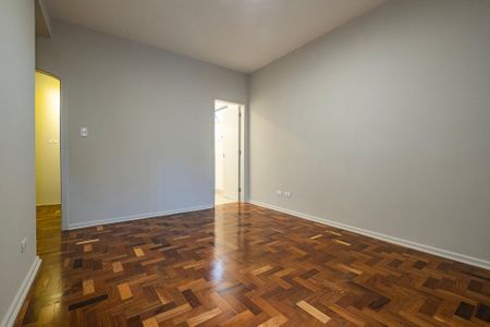 Apartamento à venda com 115m², 3 quartos e 2 vagas Apartamento à venda com 115m², 3 quartos e 2 vagasSuíte