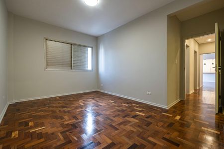 Apartamento à venda com 115m², 3 quartos e 2 vagas Apartamento à venda com 115m², 3 quartos e 2 vagasSuíte