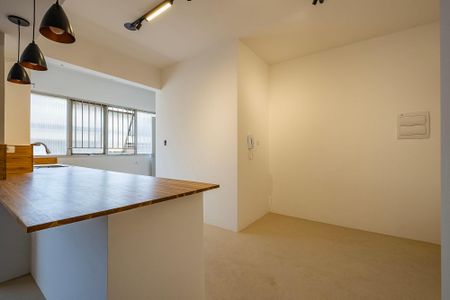 Apartamento à venda com 115m², 3 quartos e 2 vagas Apartamento à venda com 115m², 3 quartos e 2 vagasSala/Cozinha