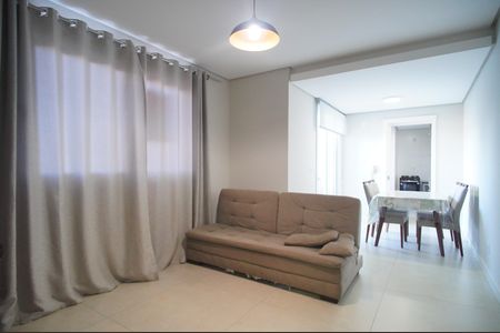 Apartamento à venda com 72m², 2 quartos e 1 vagaSala