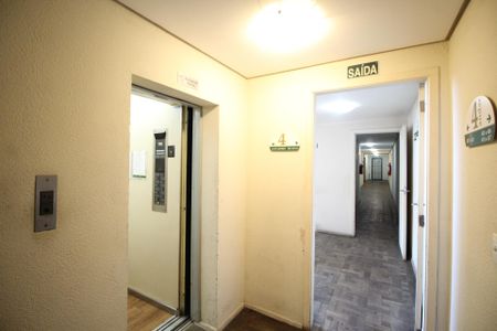 Apartamento para alugar com 50m², 2 quartos e sem vagaCorredor