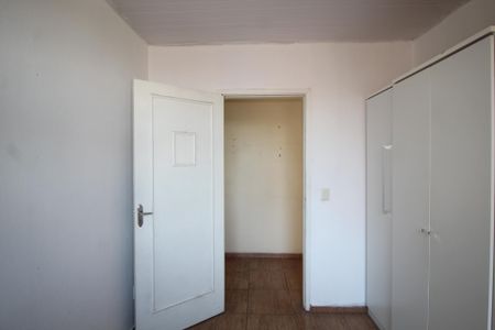 Quarto 1 de apartamento para alugar com 2 quartos, 50m² em São Geraldo, Porto Alegre