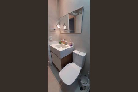 Apartamento à venda com 62m², 2 quartos e 2 vagas Apartamento à venda com 62m², 2 quartos e 2 vagasBanheiro Social