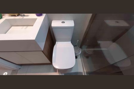 Apartamento à venda com 62m², 2 quartos e 2 vagas Apartamento à venda com 62m², 2 quartos e 2 vagasBanheiro Social