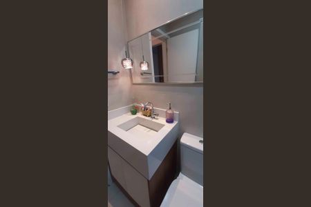 Apartamento à venda com 62m², 2 quartos e 2 vagas Apartamento à venda com 62m², 2 quartos e 2 vagasBanheiro Social