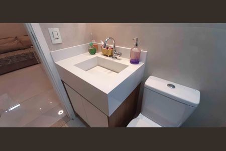 Apartamento à venda com 62m², 2 quartos e 2 vagas Apartamento à venda com 62m², 2 quartos e 2 vagasBanheiro Social