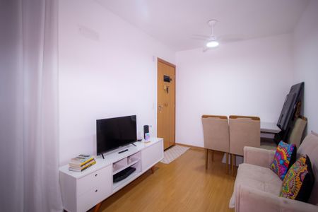 Apartamento para alugar com 42m², 2 quartos e 1 vaga Apartamento para alugar com 42m², 2 quartos e 1 vagaSala
