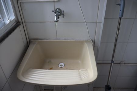 Apartamento para alugar com 54m², 3 quartos e 1 vagaÁrea de Serviço