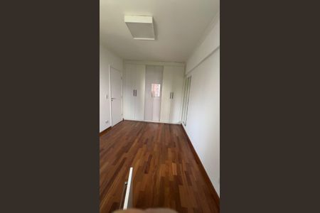 Casa à venda com 78m², 2 quartos e 1 vagaBanheiro