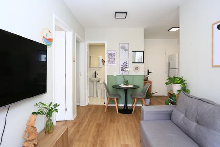 Sala de apartamento à venda com 2 quartos, 37m² em Paraíso do Morumbi, São Paulo