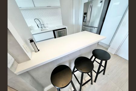 Apartamento para alugar com 133m², 3 quartos e 2 vagasCozinha