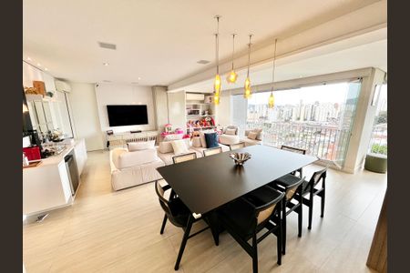 Apartamento para alugar com 133m², 3 quartos e 2 vagasSala