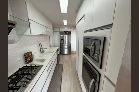 Apartamento para alugar com 133m², 3 quartos e 2 vagasCozinha