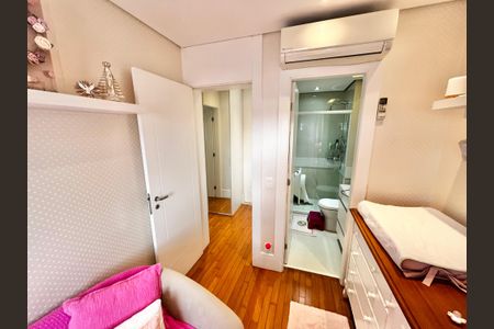 Apartamento para alugar com 133m², 3 quartos e 2 vagasQuarto Suíte 2