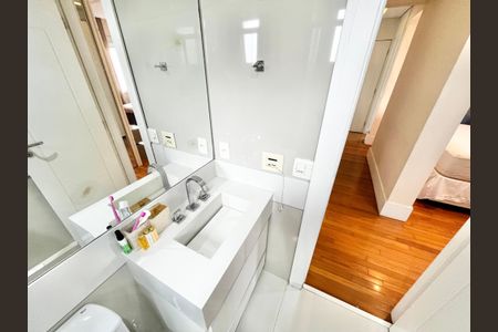 Apartamento para alugar com 133m², 3 quartos e 2 vagasBanheiro 2 da Suíte 1