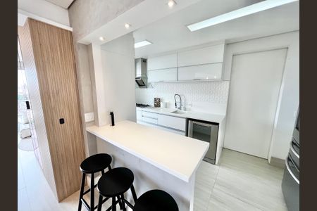 Apartamento para alugar com 133m², 3 quartos e 2 vagasCozinha