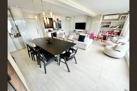 Apartamento para alugar com 133m², 3 quartos e 2 vagasSala