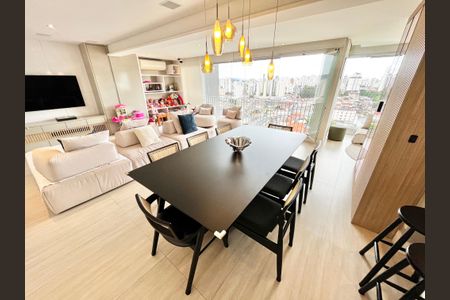 Apartamento para alugar com 133m², 3 quartos e 2 vagasSala